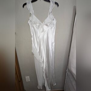 Womens White Satin Night Gown, Size Medium